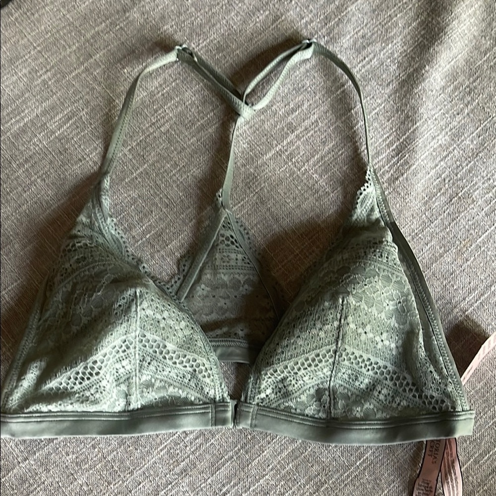 Victoria’s Secret Lace Bralette in Olive Green - Size M - NWT!